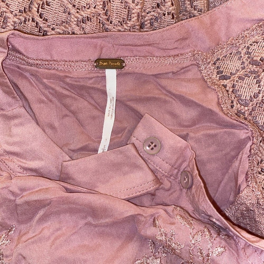Free People Dusty Rose Embroidered Crochet Lace Waffle Knit Thermal Blouse Top - Picture 7 of 9
